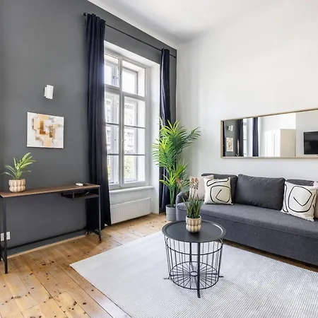 Apartment Deluxe 4bedrm In The Heart Of